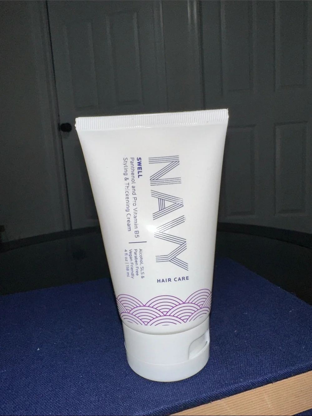 Hair Care Swell Styling & Thickening Cream - White
